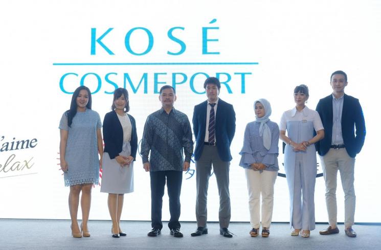 PT Radiant Sentral Nutrindo selaku pemegang lisensi memperkenalkan secara resmi KOSE Cosmeport dalam acara di Four Seasons Hotel, Kuningan, Jakarta Selatan.