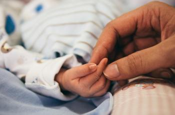 Bikin Petugas Catatan Sipil Kewalahan, Nama Bayi Ini Susah Banget Dieja