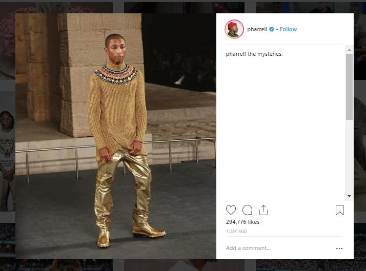 Pharrell Williams di peragaan busana Chanel. (Instagram/@pharrell)