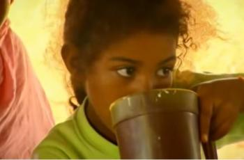 Demi Cantik, Gadis Remaja Mauritania Dipaksa Makan 16.000 Kalori
