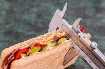 Sudah Diet Ketat tapi Berat Badan Stuck, Ini Penyebabnya