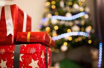 Intip Kado Natal Termahal Selebriti Dunia, Harganya Bikin Puyeng