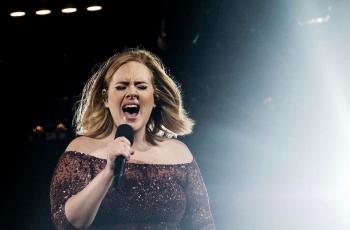 Adele Nonton Konser Reuni Spice Girls, Seorang Penggemar Sejati?