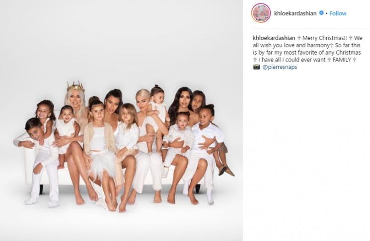 Foto keluarga Kardhasian-Jenner tahun 2018. (Instagram/@khloekardhasian)