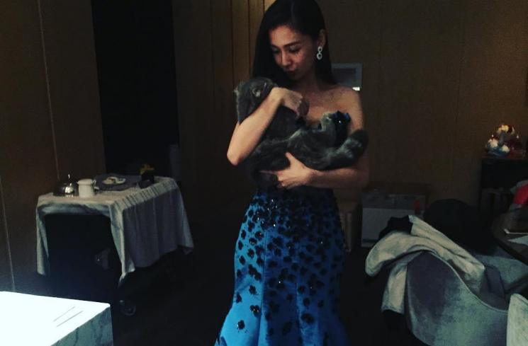 Angela Baby dengan hewan kesayangan. (Instagram/@angelababyct)