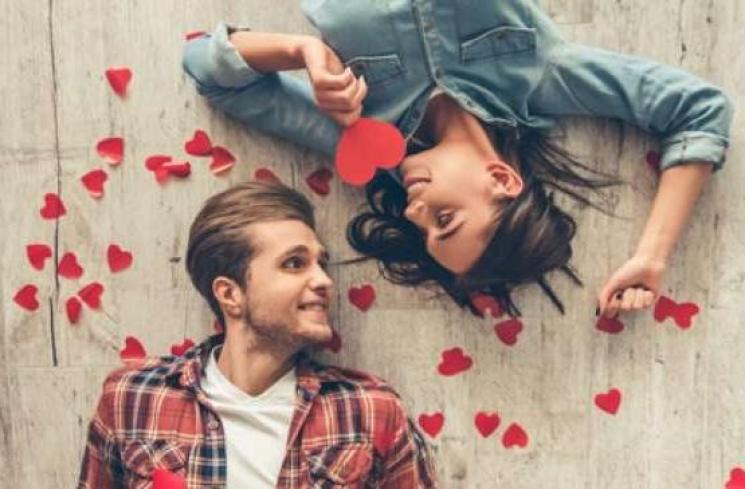 Ilustrasi pasangan jatuh cinta. (Shutterstock)