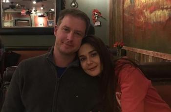 Potret Kemesraan Preity Zinta Bersama Suami, Bikin Deg-Degan!