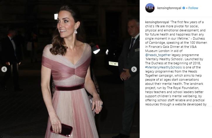 Kate Middleton tampil cantik dengan gaun Gucci. (Instagram/@kensingtonroyal)