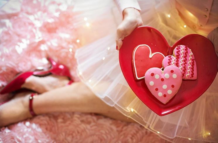 Merayakan Hari Valentine. (Pixabay/jil111)
