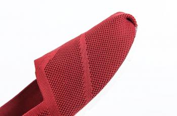 Wakai Knit, Sepatu Ringan, Breathable, dan Nyaman Maksimal