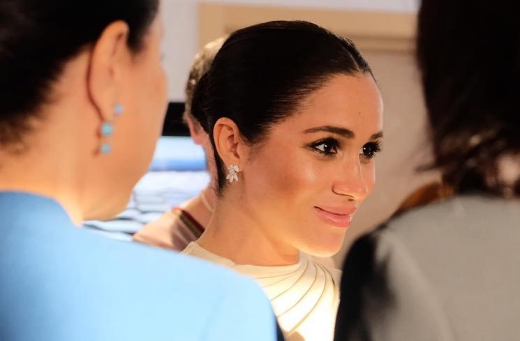 Pakai Kaftan dari Dior, Meghan Markle Nampak Anggun di Maroko