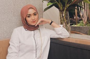 Ini Sosok Hijabers Cantik Istri Pembalap Moto GP Malaysia