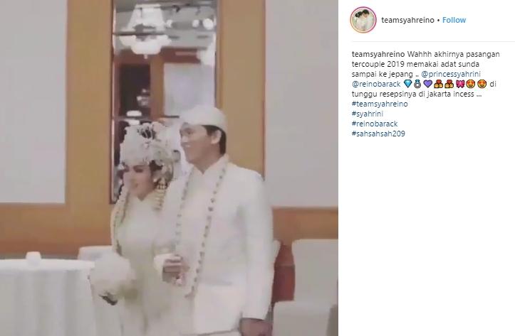 Syahrini dan Reino Barack Pakai Baju Pengantin Sunda di Jepang. (Instagram/@teamsyahreino)