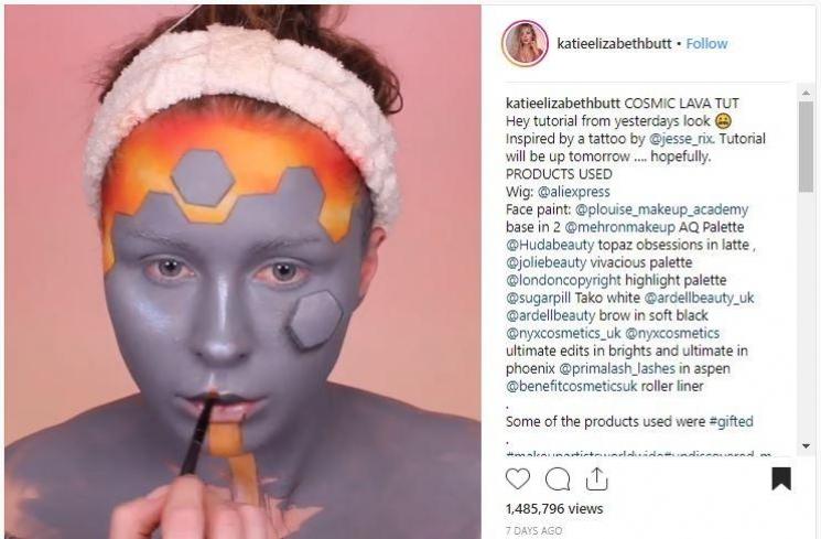 Katie Elizabeth Butt bertransformasi jadi lava pijar. (Instagram/@katieelizabethbutt)