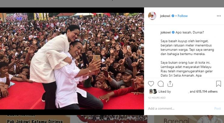Joko Widodo dan Iriana Joko Widodo berswafoto di Dumai. (Instagram/@jokowi)