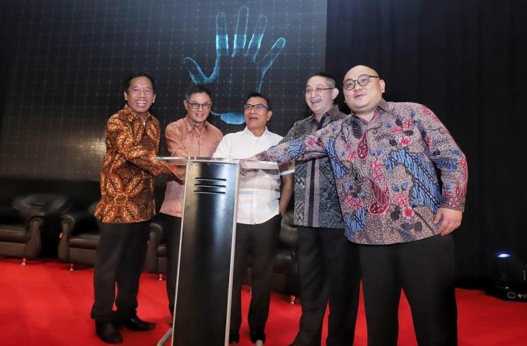 Peluncuran 5 portal berita regional Suara.com oleh jajaran Komisaris dan Direksi PT Arkadia Digital Media Tbk, di Golden Ballroom Hotel Sultan, Jakarta, Jumat (29/3/2019).