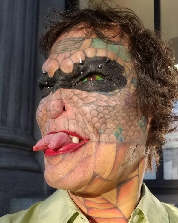 Eva Tiamat Medusa, manusia reptil. (Instagram/@tiamatdragonlady)