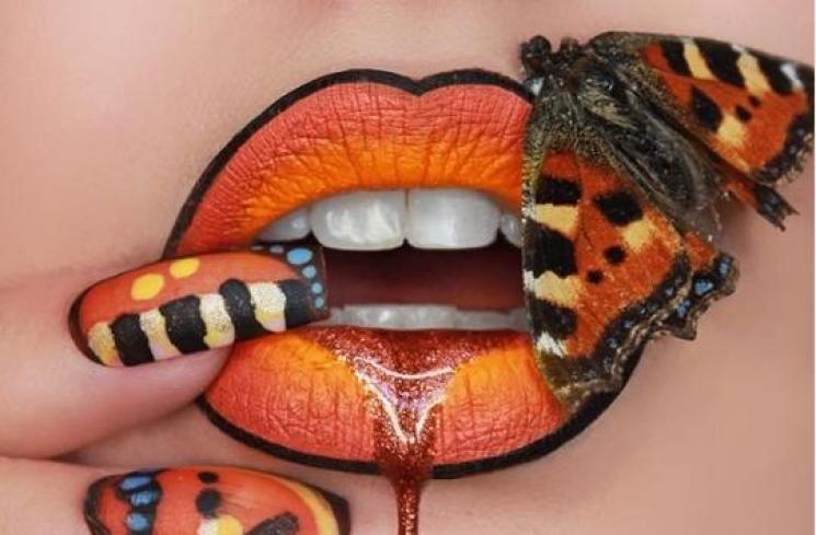 Karya Unik, Seniman Ini Bikin Lip Art Pakai Serangga Mati