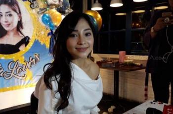 Momen Manis Wisuda Nikita Willy, Dihadiri Pacar hingga Penggemar