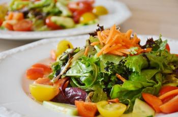 Tes Kepribadian: Kamu Suka Makan Salad Pakai Saus Apa? Ini Maknanya