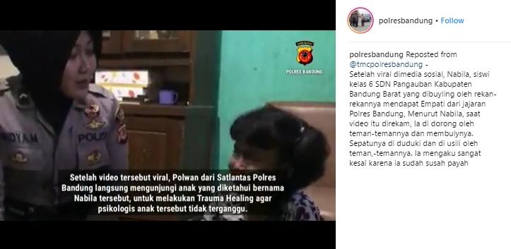 Dibully, Gadis Kecil Ini Didatangi Anggota Polres Bandung. (Instagram/@polresbandung)
