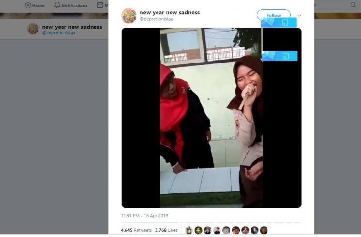 Siswi Ini Viral karena Parodikan Nissa Sabyan. (Twitter/@depresionistaa)
