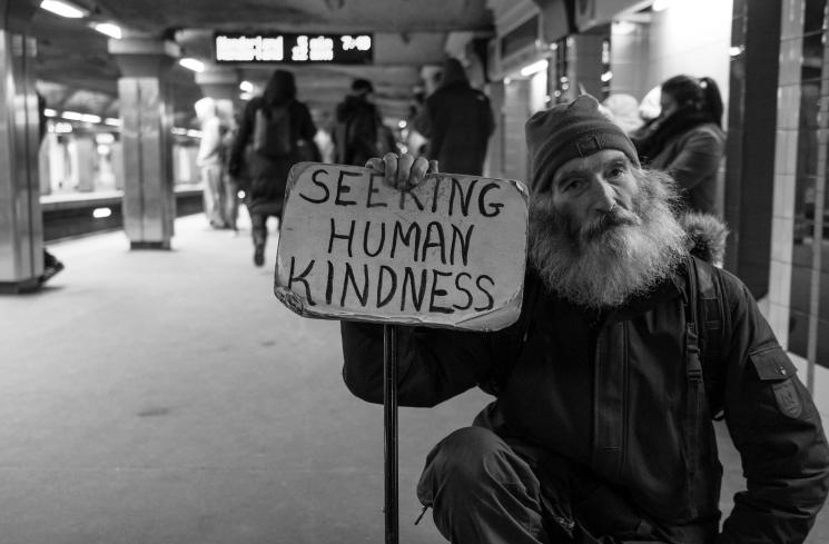 Ilustrasi homeless. (Unsplash/Matt Colamer)