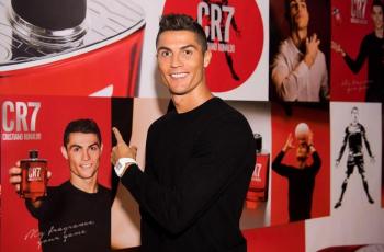Cristiano Ronaldo Rilis Celana Dalam Bertema Superhero