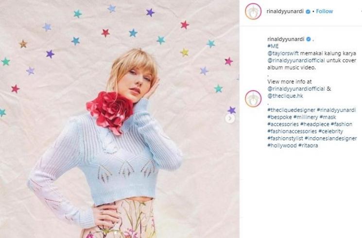 Taylor Swift Pakai Kalung Rancangan Rinaldy Yunardi. (Instagram/@rinaldyyunardi)