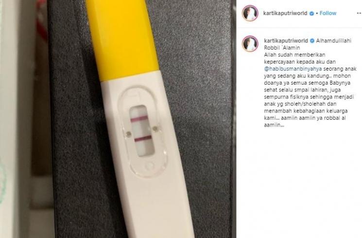 Kartika Putri hamil anak pertama. (Instagram/@kartikaputriworld)