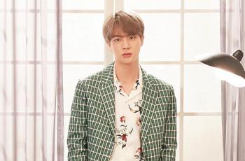 Berhias Emas dan Berlian, Jam Tangan Miliaran Jin BTS Curi Perhatian
