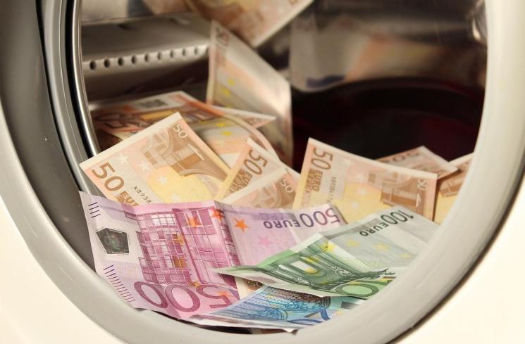 Ilustrasi money laundry. (Pixabay/klimkin)