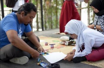 Serunya Mengolah Sampah Plastik Menjadi Seni di Biennale Jogja 2019