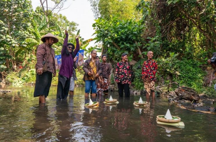 Larung Kali Gajah Wong. (Istimewa/Dok.Biennale Jogya XV Equator #5)