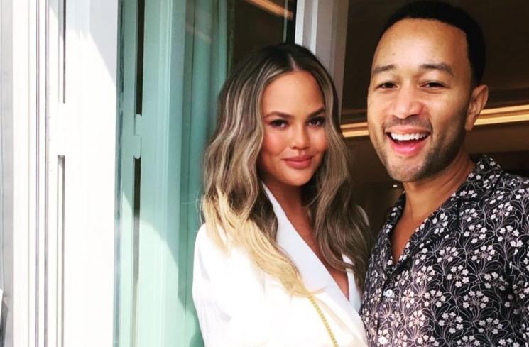 John Legend dan Chrissy Teigen. (Instagram/@chrissyteigen)