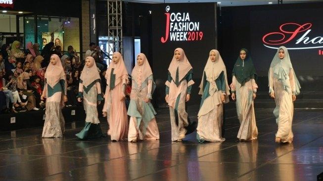 Jogja Fashion Week 2019 di Hartono Mall Yogyakarta, Rabu (20/11/2019). (DewiKu.com/Rima Suliastini)