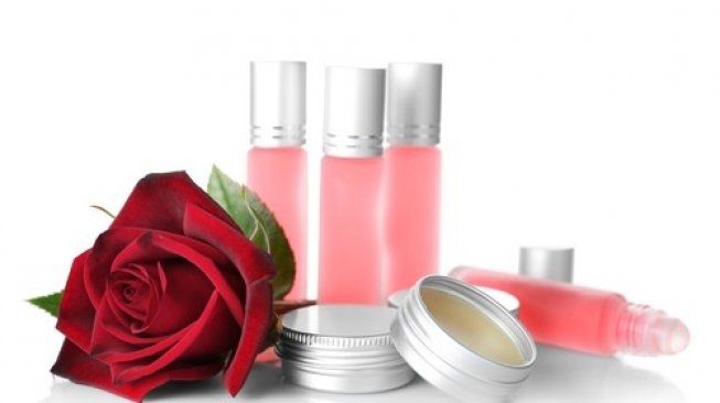 Ilustrasi parfum oles. (Shutterstock)