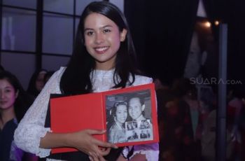 4 Artis Ini Cantik Banget Bergaya Kasual, Ada Maudy Ayunda Lho!