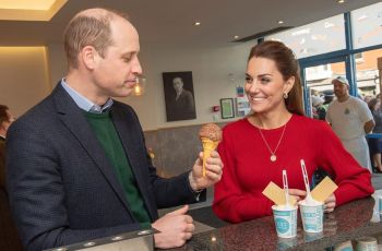 Dipamerkan di Museum, Intip Lukisan Pertama Kate Middleton dan Pangeran William