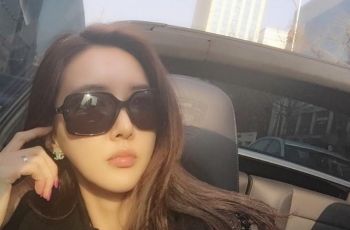 Tak Tahan Dikritik Balik, Artis Cantik Umumkan Mundur dari Dunia Hiburan