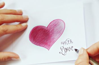 Pakai Surat Cinta, Cara Suami Minta Maaf ke Istri Ini Sukses Bikin Baper