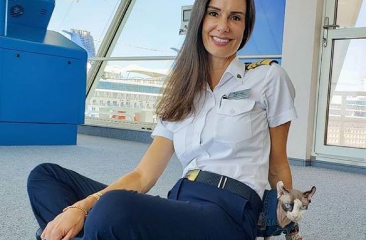 Kapten Kapal Pesiar Kate McCue (instagram.com/captainkatemccue)