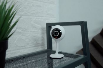 Mengenal Perbedaan CCTV dan IP Camera untuk Mengoptimalkan Hunian Anda