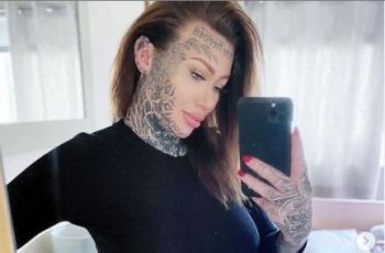 Wajah hingga Area Intim, Ini Potret Wanita dengan Tato Terbanyak di Inggris