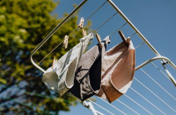 Pakaian Dalam Ajaib Ini Bisa Bersih Sendiri, Kamu Tak Perlu Repot Mencuci