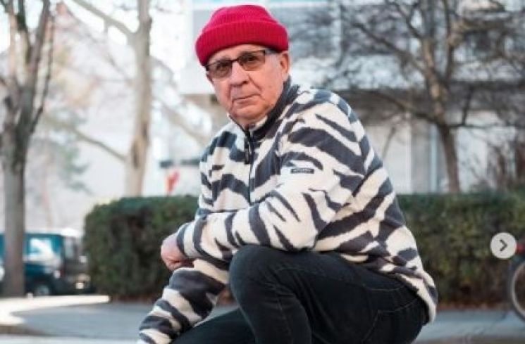 Umur 75, Kakek Ini Masih Trendi Pakai Fashion Streetwear (instagram.com/jaadiee) 