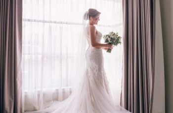 Beda dari yang Lain, Wanita Ini Viral Pakai 5 Gaun Pengantin saat Menikah