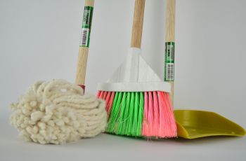 Tes Kepribadian, Kamu Paling Suka Mulai Bersih-Bersih Rumah dari Ruang Apa?