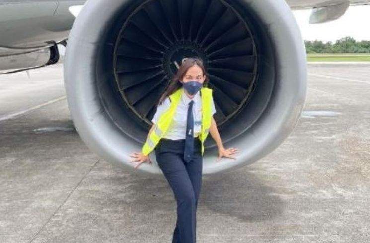 Pilot Perempuan Mellisa Anggiarti (instagram.com/imellisasist)