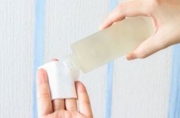 Cara Pilih Makeup Remover, Jangan Asal Beli Produk Viral